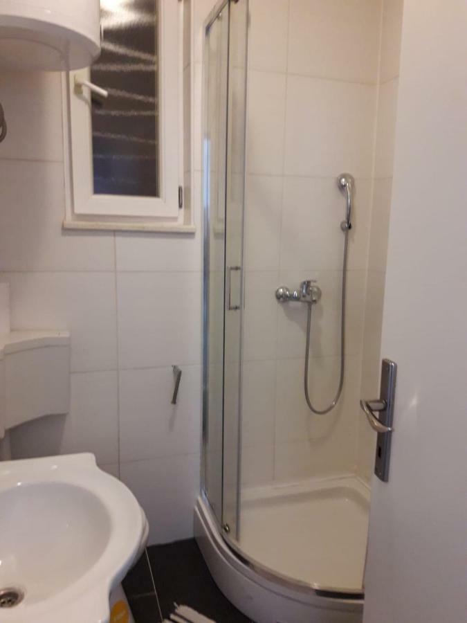 Apartmani Buba ポドストラナ エクステリア 写真